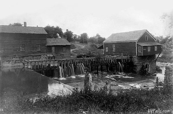 A vintage photograph of Mills Mills in Hume, NY.