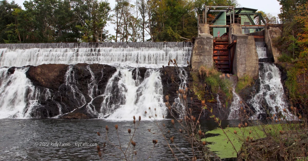 Dam and wheelhouse at Stuyvesant Falls
