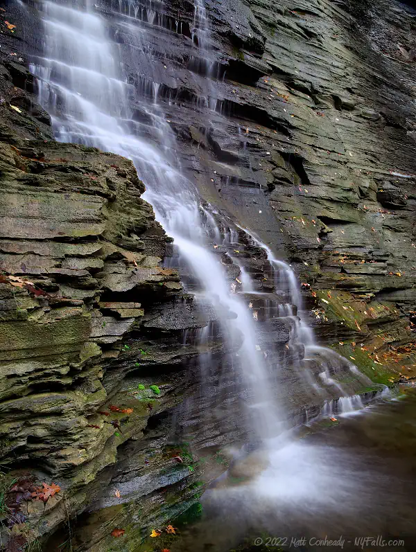 A closeup of Warsaw Falls in low flow.