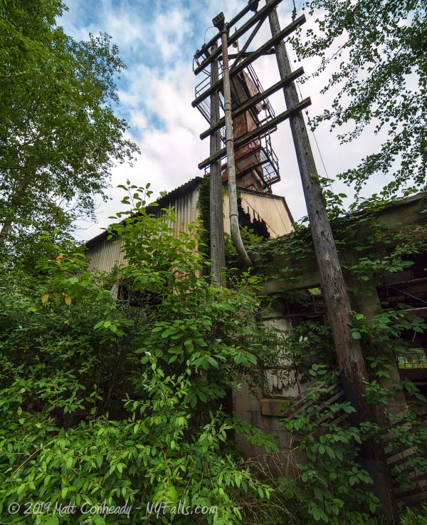 A view of an abandoned factory along the keuka outlet trail
