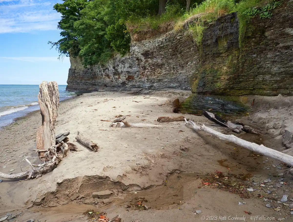 A view looking east along the cliffs at Barcelona Harbor Beach on Lake Erie