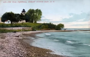 Vintage postcard of Sodus Point Lighthouse c.1940