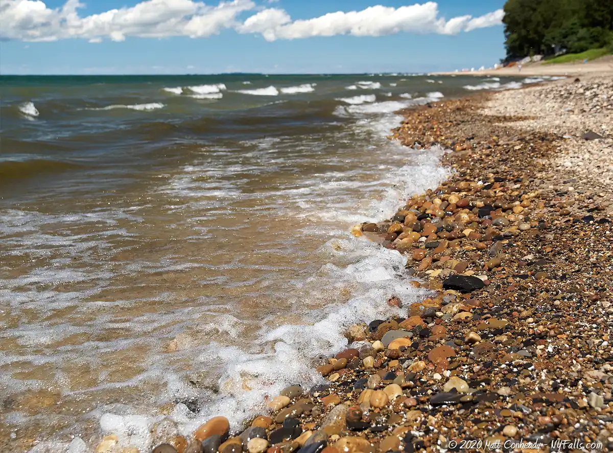 Waves crashing on the shore at Wendt Beach Park in Erie County