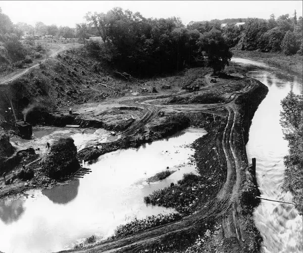 Burt Dam (Newfane, NY) construction in 1924