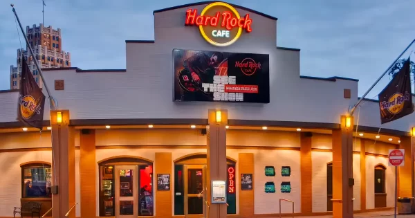 Hard rock Cafe, located next to Niagara Falls State Park